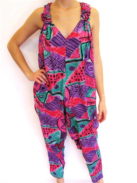 Were jumpsuits popular in the 90s?