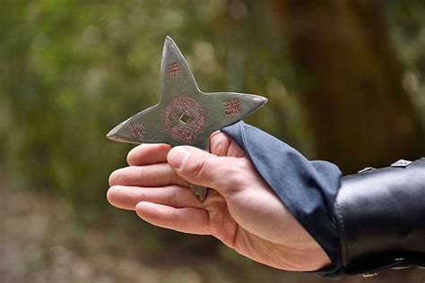 Were shurikens actually used?