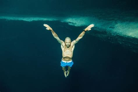 What's the deepest free dive?