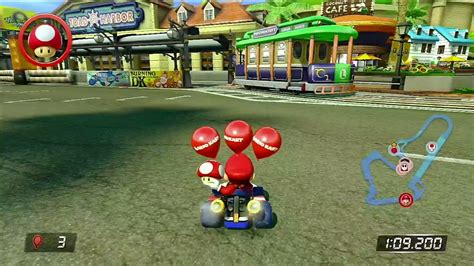 What's the difference between Mario Kart 8 and Mario Kart 8 Deluxe?