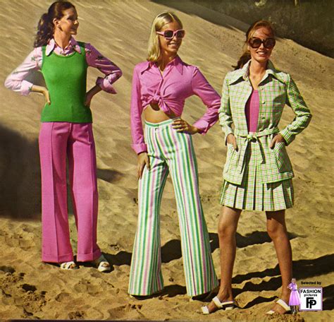 What Colours were popular in the 70s fashion?