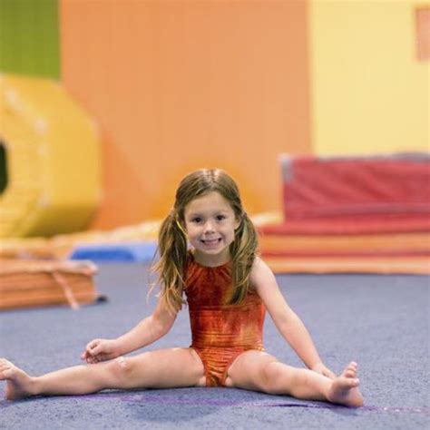 What age can kids do splits?