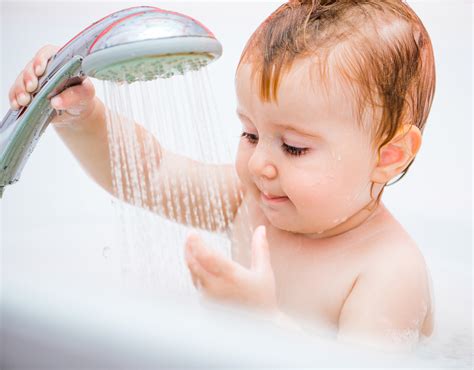 What age do babies need a bath every day?