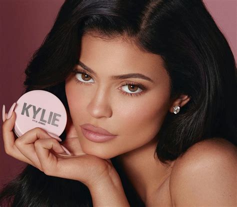 What age group buys Kylie Cosmetics?