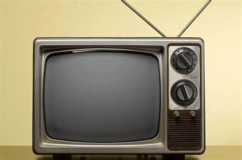 What age is safe for TV?