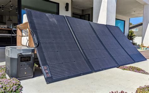 What appliances can a 400-watt solar panel run?