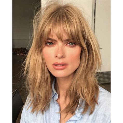 What are French girl bangs?