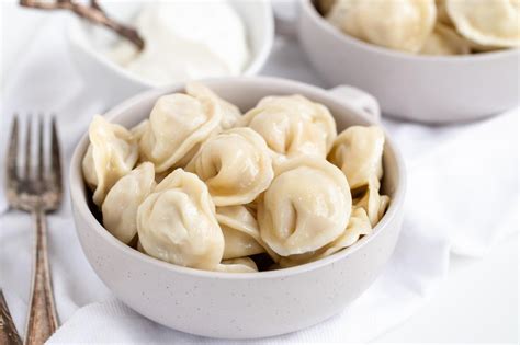 What are Russian dumplings made of?