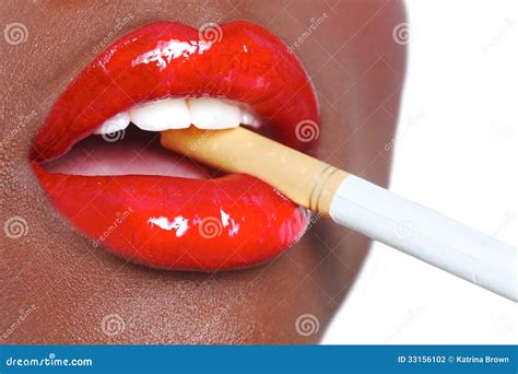 What are cigarette lips?