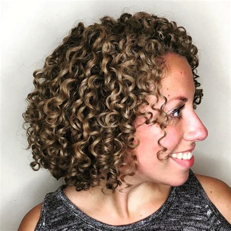 What are considered tight curls?