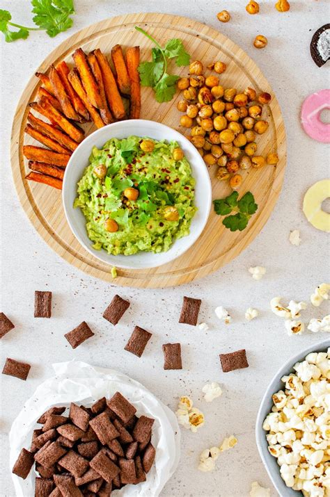What are healthy cinema snacks?