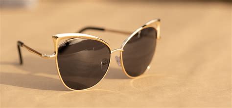 What are popular sunglasses 2023?
