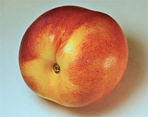 What are smooth skinned peaches called?