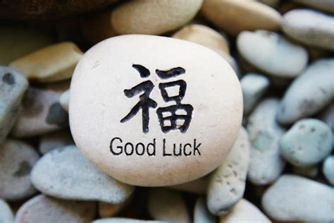 What are superstitious things for good luck?