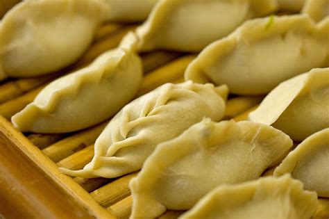 What are the 3 components of dumplings?