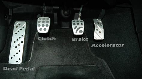 What are the 4 pedals in a car?