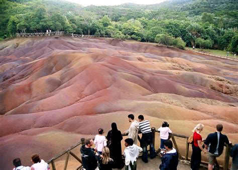 What are the 7 colors of the earth?