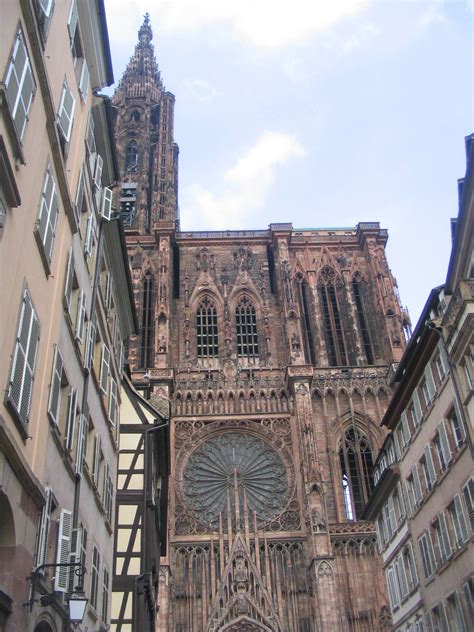 What are the Sister Cities of Strasbourg?