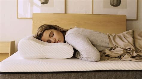 What are the benefits of slim pillows?