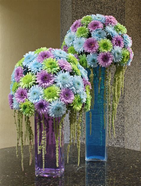 What are the cool colors in floral design?