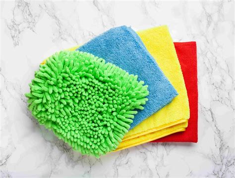 What are the disadvantages of microfiber cloths?