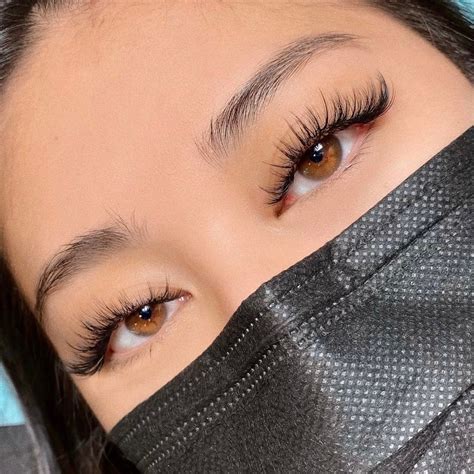 What are the fall lash trends for 2023?