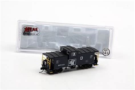What are the pros and cons of N scale?