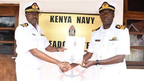 What are the requirements for Kenya Navy?