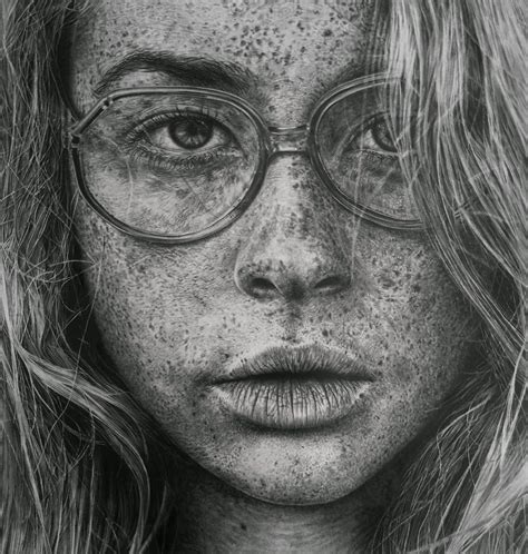 What artist draws realistic?