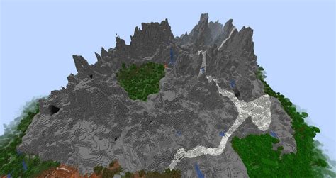What biome is best for iron in Minecraft?
