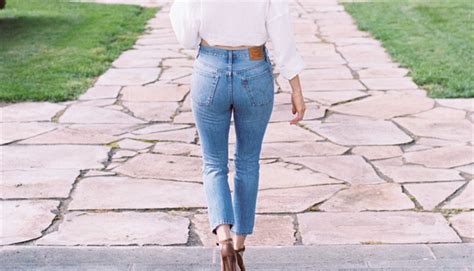What body type should not wear high-waisted pants?