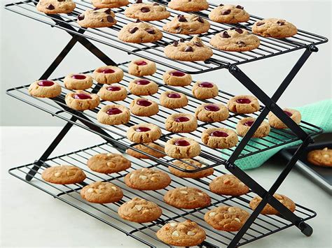 What can I use instead of a cooling rack for cookies?