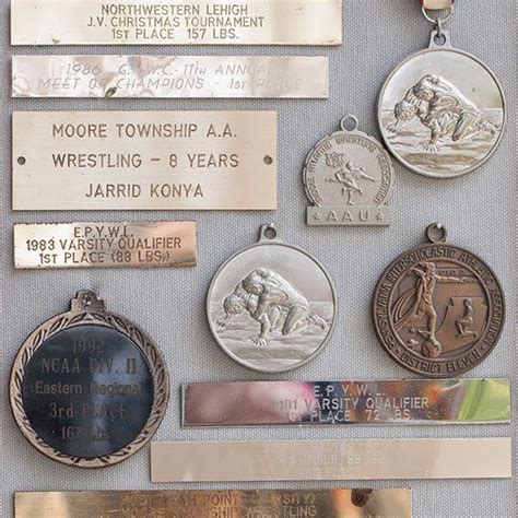 What can you do with old medals?