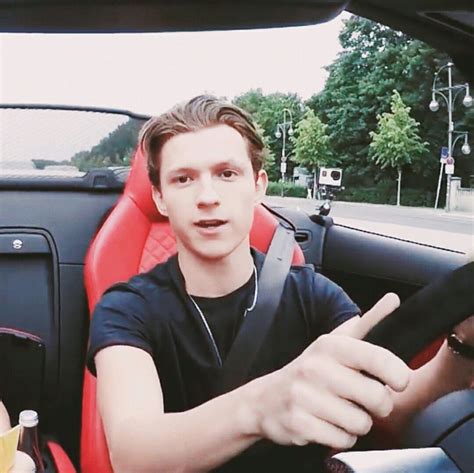 What car does Tom Holland drive?
