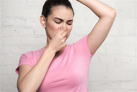 What causes a sweet smell in your nose?