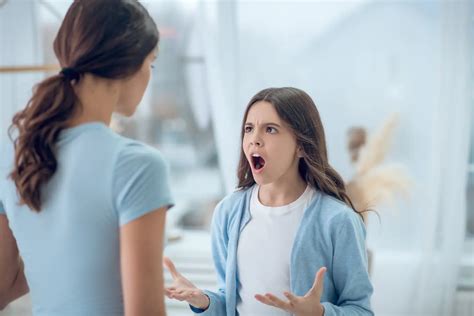 What causes daughters to reject their mothers?