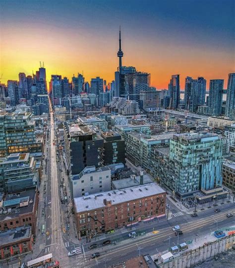 What city is better Chicago or Toronto?