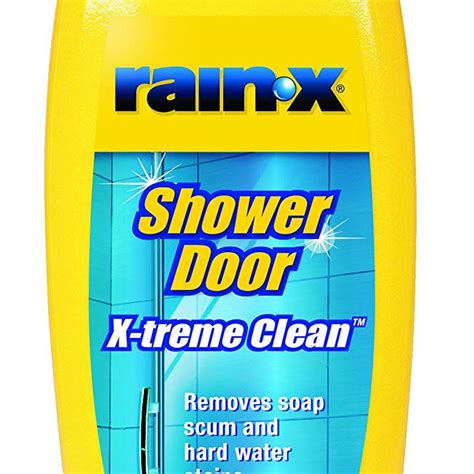 What cloth is best for cleaning shower glass?