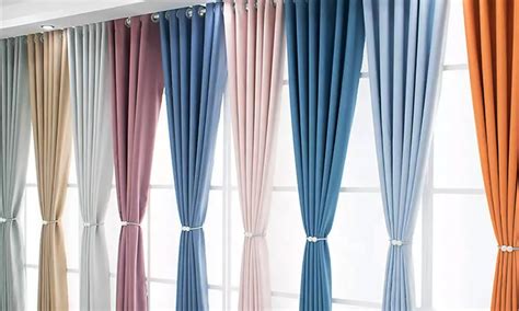 What color curtains go with any decor?