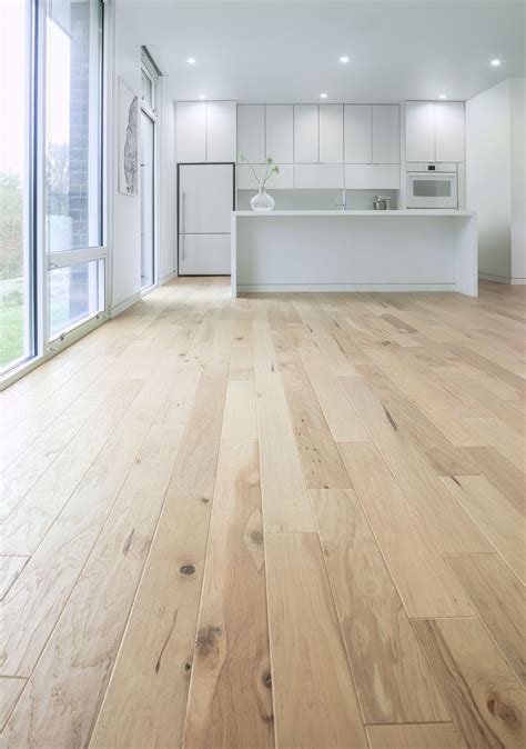 What color hardwood floors are timeless?