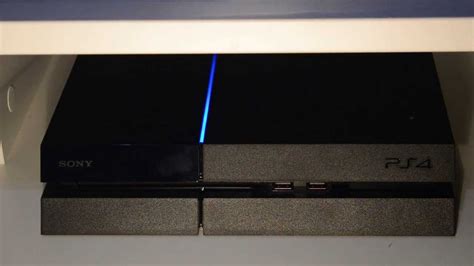 What color is PS4 when off?