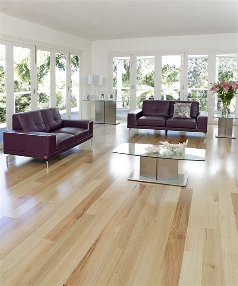 What color is best for living room floors?