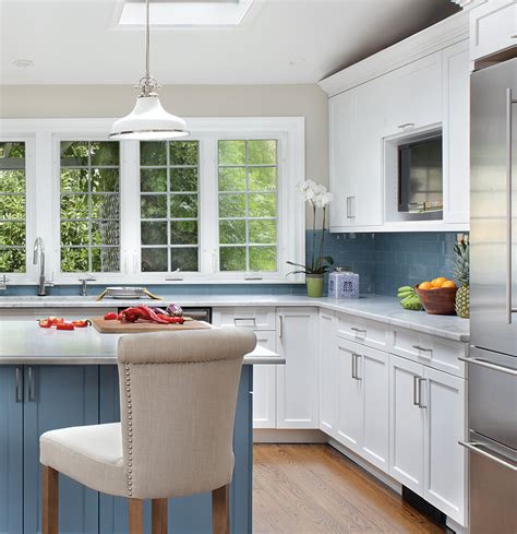 What colour goes best with white cabinets?