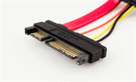 What connector do SATA power connectors use?