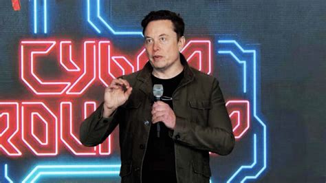 What did Elon Musk say about AI?