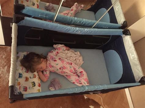 What do 2 year olds sleep in when traveling?