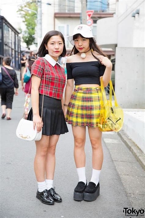What do Japanese girls usually wear?