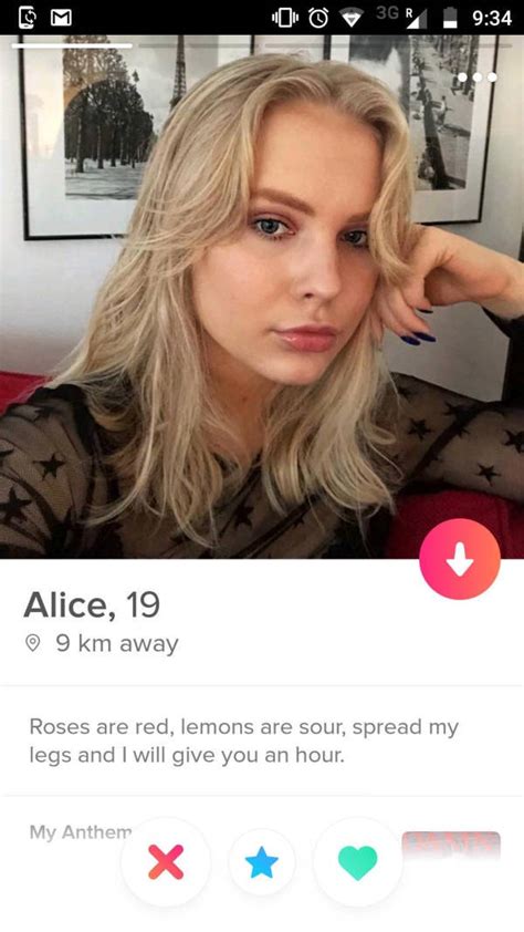 What do girls look for on Tinder?