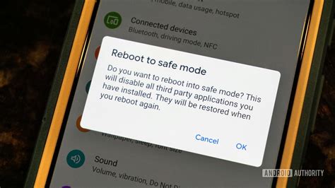 What does Safe Mode do on Android?