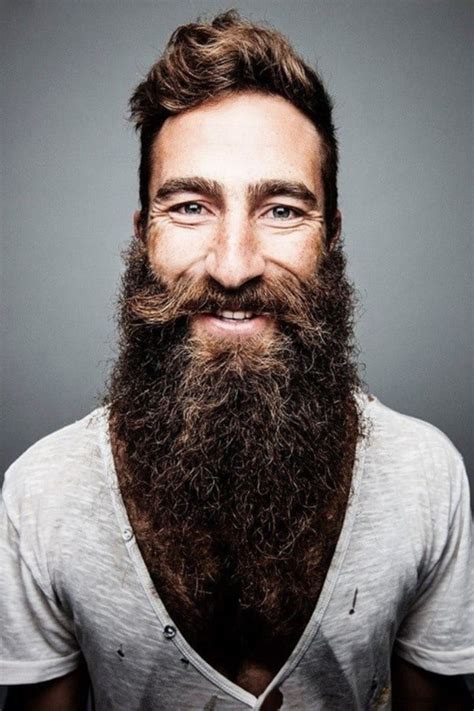 What does a hipster beard look like?